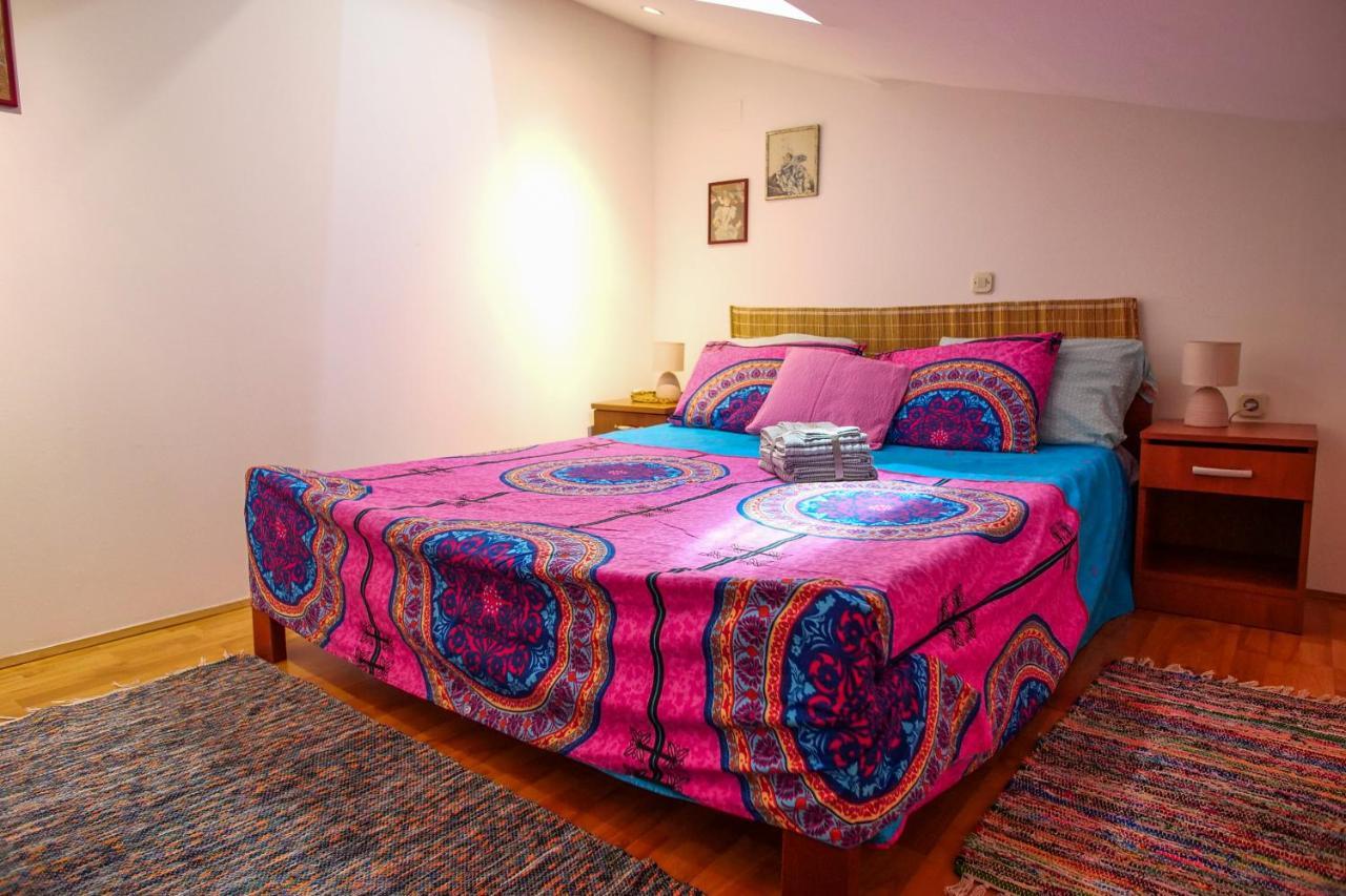 Amu Apartment Пула Екстериор снимка